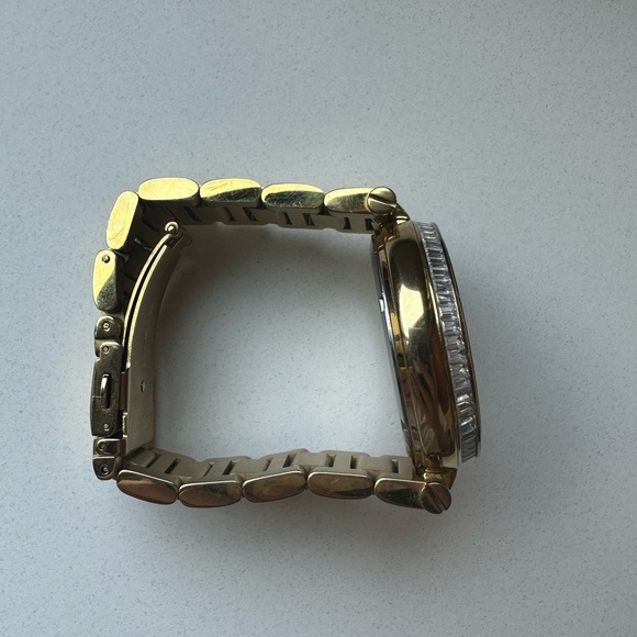 Michael Kors Womens Gold Watch Dark Green Face - Picture 2 of 4